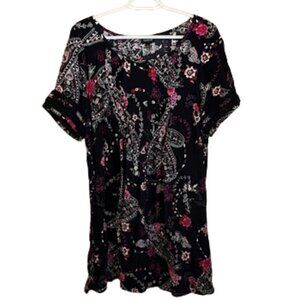 Torrid Paisley Floral Black and Pink Women's Top Size 1 equivalent 1X, 14/16